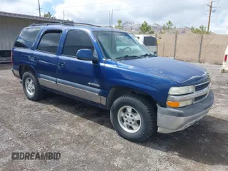 2001 Chevrolet Tahoe LS with VIN 1GNEK13T71J231007, listed as a IAAI auction lot 41943913 with 183,434 mi miles. Bid and sale history available at carsss.com. Image 1.