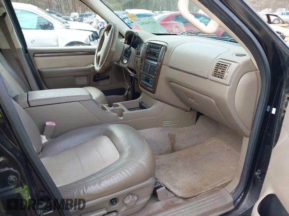 2004 Ford Explorer Eddie Bauer with VIN 1FMZU64K84UB60759, listed as a IAAI auction lot 41566842 with 224,831 mi miles and . Bid and sale history available at DreamBid. Image 5.