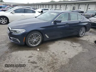 2019 BMW 5 Series 540i xDrive z VIN WBAJE7C55KWW20474, wystawiony jako Copart lot #55219625 z przebiegiem 40 095 mil mil oraz Szkoda całkowita • Salvage title. Historia ofert i sprzedaży dostępna na DreamBid. Obrazek 1.