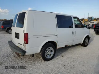 2004 Chevrolet Astro Cargo with VIN 1GCDM19X24B119903, listed as a Copart auction lot 77430954 with Not Provided miles and Clean Title. Bid and sale history available at carsss.com. Image 3.