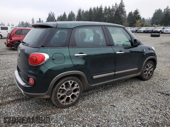 2014 FIAT 500L Trekking with VIN ZFBCFADH7EZ019538, listed as a Copart auction lot 82494444 with 18,550 mi miles and Salvage Title. Bid and sale history available at carsss.com. Image 3.