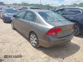 2007 Honda Civic LX z VIN 1HGFA16507L002857, wystawiony jako IAAI lot #42187455 z przebiegiem 111 591 mil mil oraz . Historia ofert i sprzedaży dostępna na DreamBid. Obrazek 3.