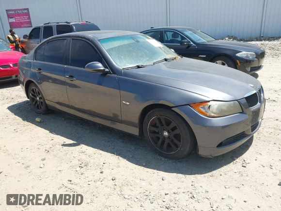 2006 BMW 3 Series 325i with VIN WBAVB13536KX64545, listed as a IAAI auction lot 42047829 with 235,146 mi miles and . Bid and sale history available at carsss.com. Image 1.