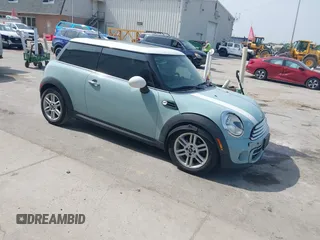 2013 MINI Hardtop with VIN WMWSU3C51DT372387, listed as a IAAI auction lot 42514124 with 100,560 mi miles and . Bid and sale history available at DreamBid. Image 1.