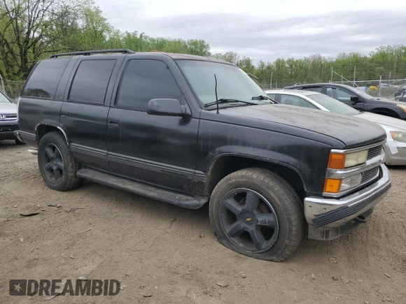 1999 Chevrolet Tahoe Z71 z VIN 1GNEK13R6XJ443409, wystawiony jako Copart lot #53613625 z przebiegiem 188 790 mil mil oraz Szkoda całkowita • Salvage title. Historia ofert i sprzedaży dostępna na DreamBid. Obrazek 4.