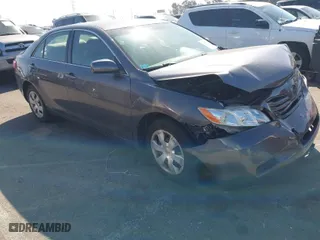 2007 Toyota Camry CE with VIN JTNBE46K273074924, listed as a IAAI auction lot 41598508 with 85,469 mi miles. Bid and sale history available at carsss.com. Image 1.