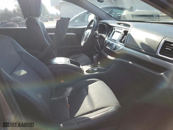 2015 Toyota Highlander LE with VIN 5TDBKRFH2FS092187, listed as a Copart auction lot 86726474 with 191,598 mi miles and Non Repairable. Bid and sale history available at carsss.com. Image 11.