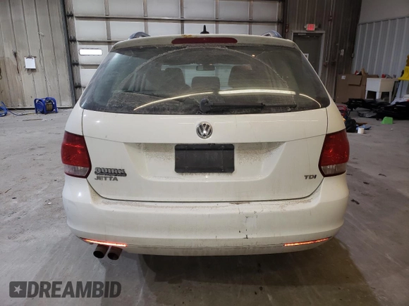 2014 Volkswagen Jetta TDI w/Sunroof & Nav с VIN 3VWPL7AJ2EM610506, выставлен на аукционе Copart как лот 41514185 с пробегом 197 121 миль миль и Списание • Salvage title. История ставок и продаж доступна на DreamBid. Изображение 6.