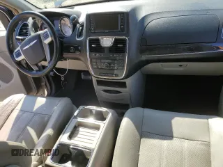 2013 Chrysler Town & Country Touring L with VIN 2C4RC1CG7DR647830, listed as a Copart auction lot 47555005 with 91,284 mi miles and Salvage Title. Bid and sale history available at DreamBid. Image 8.