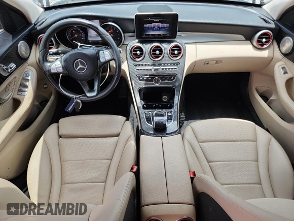 2016 Mercedes-Benz C 300 z VIN 55SWF4JB4GU158920, wystawiony jako Copart lot #60899165 z przebiegiem 53 466 mil mil oraz Szkoda całkowita • Salvage title. Historia ofert i sprzedaży dostępna na DreamBid. Obrazek 8.
