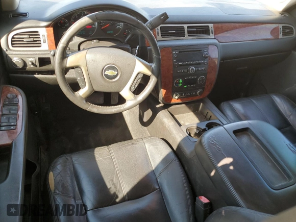 2014 Chevrolet Suburban LT with VIN 1GNSCJE04ER156583, listed as a Copart auction lot 73730364 with 243,131 mi miles and Clean Title. Bid and sale history available at carsss.com. Image 8.