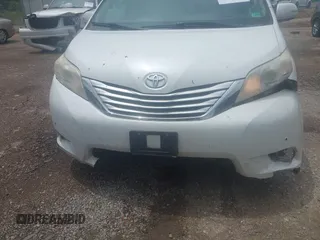 2014 Toyota Sienna XLE with VIN 5TDYK3DC2ES517663, listed as a IAAI auction lot 42171862 with 143,447 mi miles and . Bid and sale history available at DreamBid. Image 6.