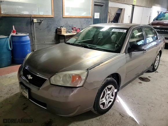 2008 Chevrolet Malibu Classic LS w/1FL with VIN 1G1ZS58F88F138300, listed as a Copart auction lot 44128215 with 174,402 mi miles and Salvage Title. Bid and sale history available at carsss.com. Image 11.
