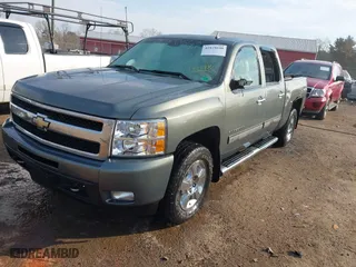 2011 Chevrolet Silverado 1500 LTZ with VIN 3GCPKTE36BG148598, listed as a IAAI auction lot 41828648 with 194,584 mi miles. Bid and sale history available at carsss.com. Image 17.