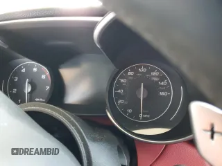 2019 Alfa Romeo Giulia z VIN ZARFAMAN6K7603897, wystawiony jako Copart lot #51899605 z przebiegiem Nie podano mil oraz Nie do naprawy • Non repairable. Historia ofert i sprzedaży dostępna na DreamBid. Obrazek 9.