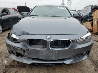 2014 BMW 3 Series 320i xDrive with VIN WBA3C3C5XEP661558, listed as a Copart auction lot 43089585 with 80,662 mi miles and Salvage Title. Bid and sale history available at carsss.com. Image 5.