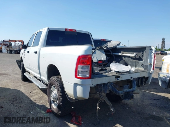 2024 Ram 2500 Tradesman with VIN 3C6UR5CL3RG226527, listed as a IAAI auction lot 41791224 with 44,589 mi miles. Bid and sale history available at carsss.com. Image 3.