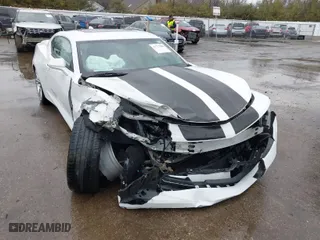 2016 Chevrolet Camaro 2LT with VIN 1G1FD1RS6G0160573, listed as a IAAI auction lot 41722891 with 4 mi miles. Bid and sale history available at carsss.com. Image 1.