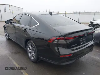 2024 Honda Accord EX с VIN 1HGCY1F30RA031898, выставлен на аукционе IAAI как лот 41059841 с пробегом 24 368 миль миль и . История ставок и продаж доступна на DreamBid. Изображение 3.