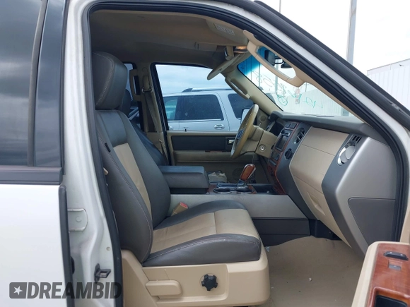 2007 Ford Expedition Eddie Bauer z VIN 1FMFU18517LA11176, wystawiony jako IAAI lot #42167558 z przebiegiem 238 839 mil mil oraz . Historia ofert i sprzedaży dostępna na DreamBid. Obrazek 5.