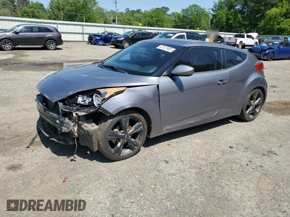 2016 Hyundai Veloster z VIN KMHTC6AD4GU273160, wystawiony jako Copart lot #52107985 z przebiegiem 120 884 mil mil oraz Szkoda całkowita • Salvage title. Historia ofert i sprzedaży dostępna na DreamBid. Obrazek 1.