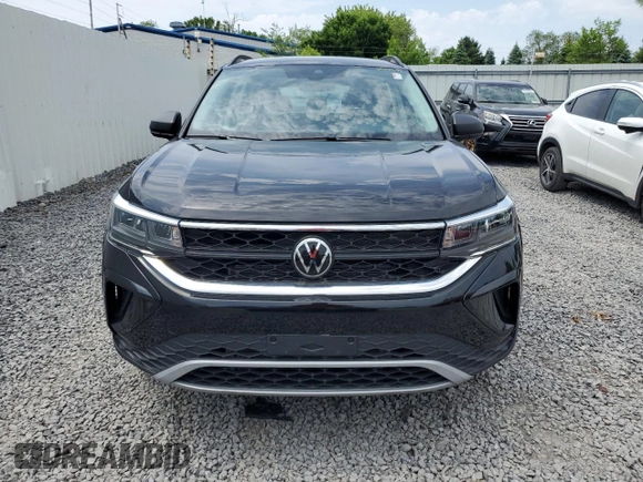 2024 Volkswagen Taos S с VIN 3VV8X7B24RM095647, выставлен на аукционе Copart как лот 61151435 с пробегом 4 618 миль миль и Списание • Salvage title. История ставок и продаж доступна на DreamBid. Изображение 5.