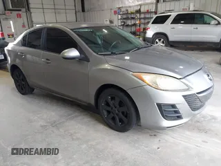 2010 Mazda 3 i Sport z VIN JM1BL1SFXA1208518, wystawiony jako IAAI lot #42348794 z przebiegiem 199 647 mil mil oraz . Historia ofert i sprzedaży dostępna na DreamBid. Obrazek 1.