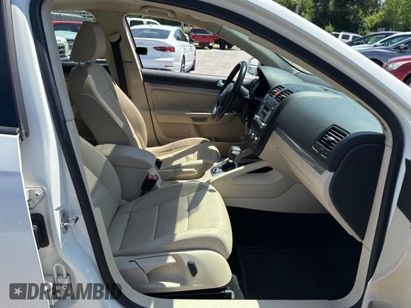 2010 Volkswagen Jetta Limited Edition with VIN 3VWRZ7AJ5AM119316, listed as a Copart auction lot 64616245 with 115,073 mi miles and Clean title. Bid and sale history available at DreamBid. Image 5.