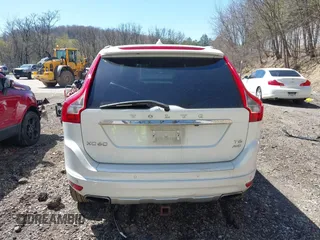 2014 Volvo XC60 R-Design Premier Plus with VIN YV4902DZ8E2545061, listed as a IAAI auction lot 42071863 with 90,718 mi miles and . Bid and sale history available at DreamBid. Image 17.