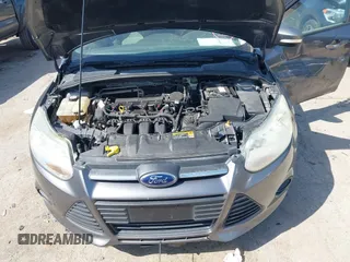 2013 Ford Focus SE with VIN 1FADP3F27DL156733, listed as a IAAI auction lot 41998196 with 116,692 mi miles. Bid and sale history available at carsss.com. Image 10.
