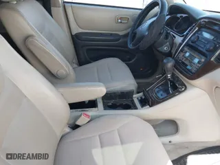 2002 Toyota Highlander with VIN JTEGF21A620041053, listed as a IAAI auction lot 41803741 with 203,072 mi miles. Bid and sale history available at carsss.com. Image 5.