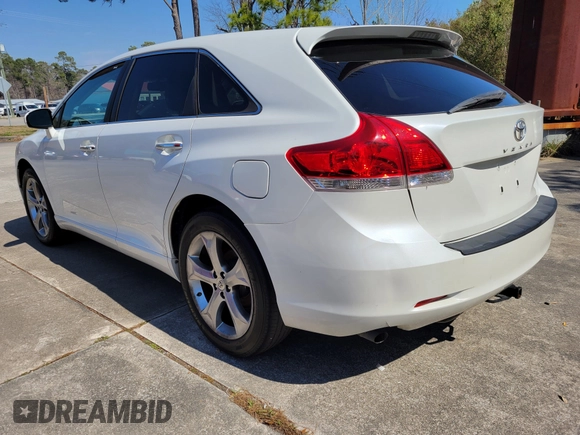 2009 Toyota Venza with VIN 4T3ZK11A59U017688, listed as a IAAI auction lot 41710062 with 205,553 mi miles. Bid and sale history available at carsss.com. Image 3.