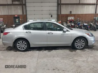2012 Honda Accord EX-L z VIN 1HGCP3F85CA009624, wystawiony jako IAAI lot #42198643 z przebiegiem 85 790 mil mil oraz . Historia ofert i sprzedaży dostępna na DreamBid. Obrazek 14.