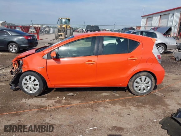2014 Toyota Prius One z VIN JTDKDTB35E1071850, wystawiony jako IAAI lot #42084093 z przebiegiem 1 731 574 mil mil oraz . Historia ofert i sprzedaży dostępna na DreamBid. Obrazek 15.