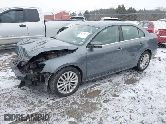 2013 Volkswagen Jetta TDI w/Premium с VIN 3VWLL7AJ9DM226266, выставлен на аукционе IAAI как лот 41625730 с пробегом 119 596 миль миль и . История ставок и продаж доступна на DreamBid. Изображение 2.