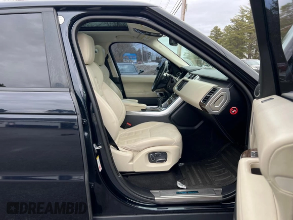 2014 Land Rover Range Rover Sport Autobiography with VIN SALWV2TF4EA388769, listed as a Copart auction lot 48207695 with 101,640 mi miles and Clean Title. Bid and sale history available at carsss.com. Image 5.