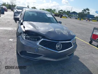 2019 Acura TLX z VIN 19UUB2F38KA002232, wystawiony jako IAAI lot #42271717 z przebiegiem 27 945 mil mil oraz . Historia ofert i sprzedaży dostępna na DreamBid. Obrazek 6.