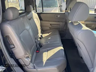 2009 Honda Pilot EX-L with VIN 5FNYF48699B028170, listed as a Copart auction lot 50760885 with 253,689 mi miles and Clean Title. Bid and sale history available at carsss.com. Image 6.