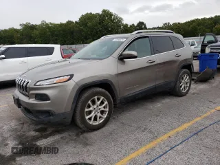 2016 Jeep Cherokee Altitude с VIN 1C4PJMCS8GW241263, выставлен на аукционе Copart как лот 73146334 с пробегом 101 581 миль миль и Чистый • Clean title. История ставок и продаж доступна на DreamBid. Изображение 1.