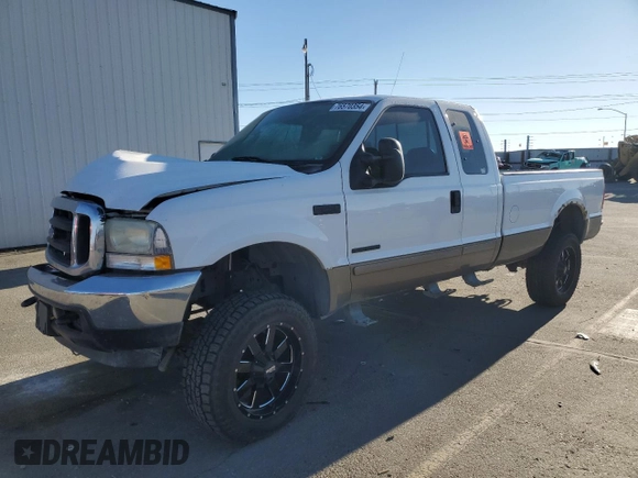 2003 Ford Super Duty F-250 XL with VIN 1FTNX21F13EA76107, listed as a Copart auction lot 76570354 with 0 mi miles and Salvage Title. Bid and sale history available at carsss.com. Image 1.