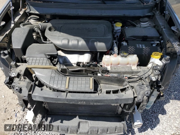 2019 Jeep Cherokee Latitude with VIN 1C4PJLCB5KD344705, listed as a Copart auction lot 52260515 with 110,894 mi miles and Salvage Title. Bid and sale history available at carsss.com. Image 12.