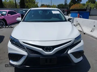 2023 Toyota Camry SE with VIN 4T1G11AK0PU736081, listed as a IAAI auction lot 42090419 with 32,303 mi miles and . Bid and sale history available at DreamBid. Image 12.