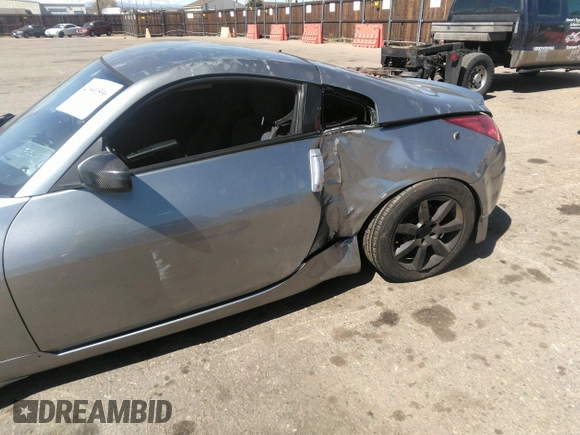 2005 Nissan 350Z Enthusiast with VIN JN1AZ34D95M607266, listed as a IAAI auction lot 41891596 with 202,560 mi miles. Bid and sale history available at carsss.com. Image 6.
