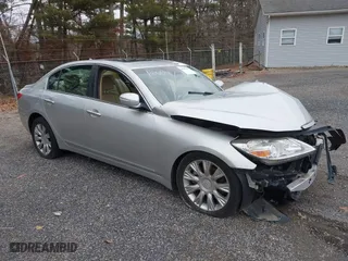 2009 Hyundai Genesis with VIN KMHGC46E99U046816, listed as a IAAI auction lot 38283097 with 87,108 mi miles. Bid and sale history available at carsss.com. Image 1.