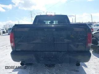 2015 Ram 1500 Express z VIN 1C6RR7KT5FS588494, wystawiony jako IAAI lot #41321894 z przebiegiem 300 261 mil mil oraz . Historia ofert i sprzedaży dostępna na DreamBid. Obrazek 17.