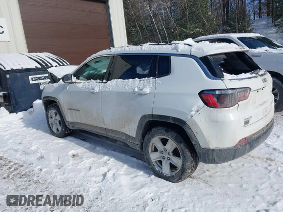 2022 Jeep Compass Altitude with VIN 3C4NJDBB0NT133506, listed as a IAAI auction lot 41540936 with 78,277 mi miles and . Bid and sale history available at carsss.com. Image 3.
