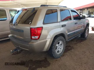 2005 Jeep Grand Cherokee Laredo с VIN 1J4GR48K95C581905, выставлен на аукционе IAAI как лот 42501312 с пробегом 263 819 миль миль и . История ставок и продаж доступна на DreamBid. Изображение 4.