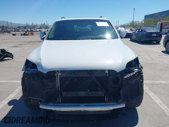2015 Audi Q7 3.0T S line Prestige with VIN WA1DGAFE0FD027782, listed as a IAAI auction lot 41856552 with 116,563 mi miles. Bid and sale history available at carsss.com. Image 13.