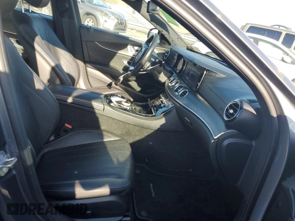 2017 Mercedes-Benz E-Class E 300 Luxury with VIN WDDZF4KB8HA222650, listed as a Copart auction lot 64620482 with 111,984 mi miles. Bid and sale history available at carsss.com. Image 5.
