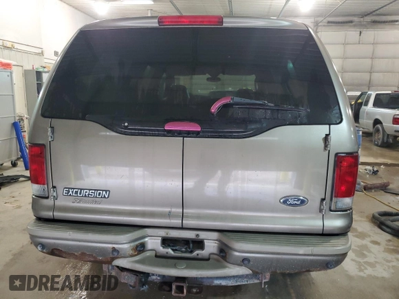 2004 Ford Excursion Limited с VIN 1FMNU43S64EA70976, выставлен на аукционе Copart как лот 72036304 с пробегом 321 026 миль миль и Списание • Salvage title. История ставок и продаж доступна на DreamBid. Изображение 6.